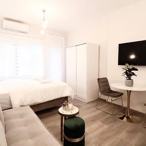 Διαμέρισμα F & B Collection -, Θεσσαλονίκη